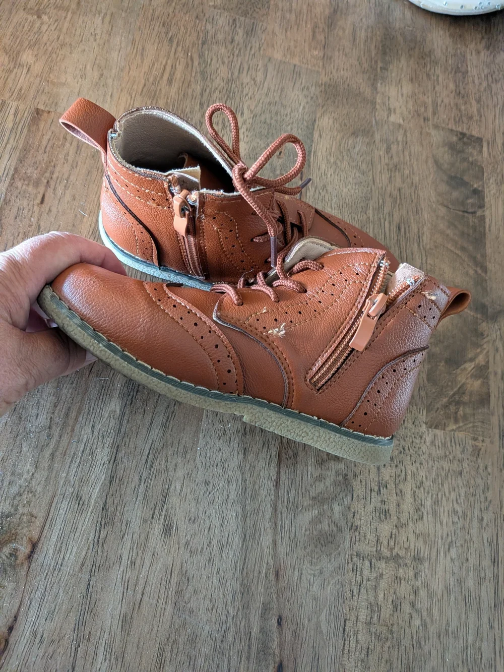 N/A brown leather